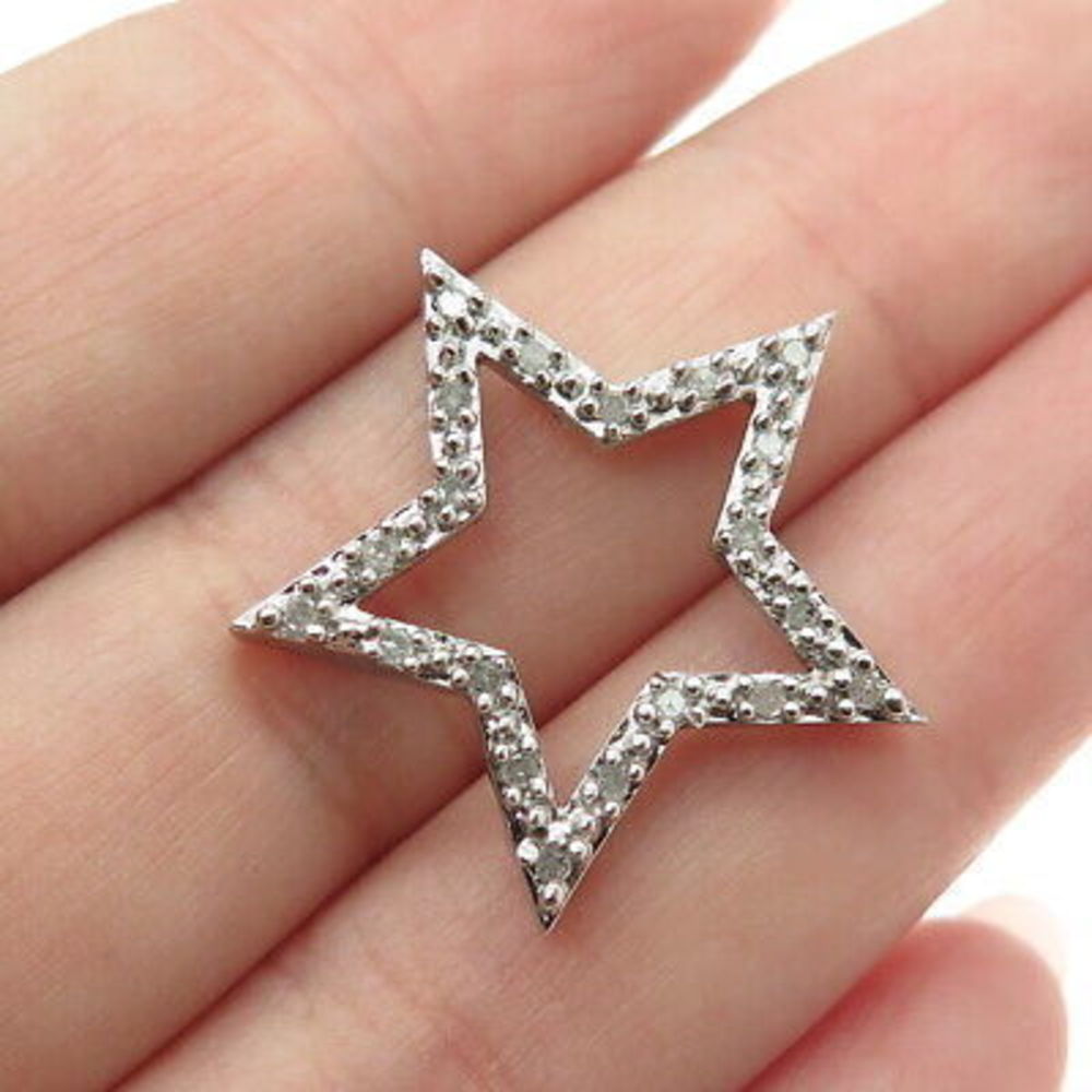 Dazzling Sterling Silver Star Necklace for Women